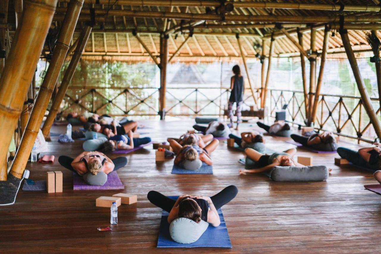 Flowers & Fire Yoga Garden Gili Air Exterior foto